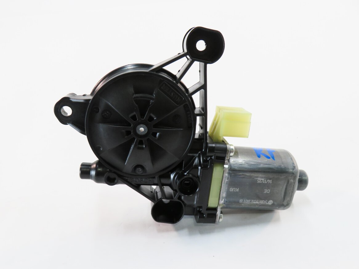 15-18 AUDI A3 S3 RS3 TT (8V MK3) RIGHT FRONT PASSENGER DOOR POWER WINDOW MOTOR