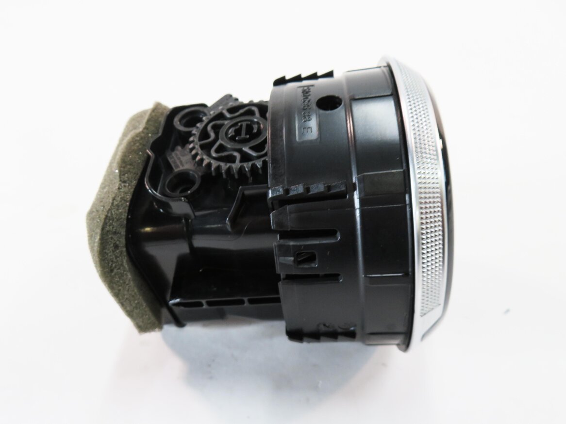Thumbnail 5: 2016 AUDI A3 (8V) FRONT DASH HEATER A/C AIR VENT