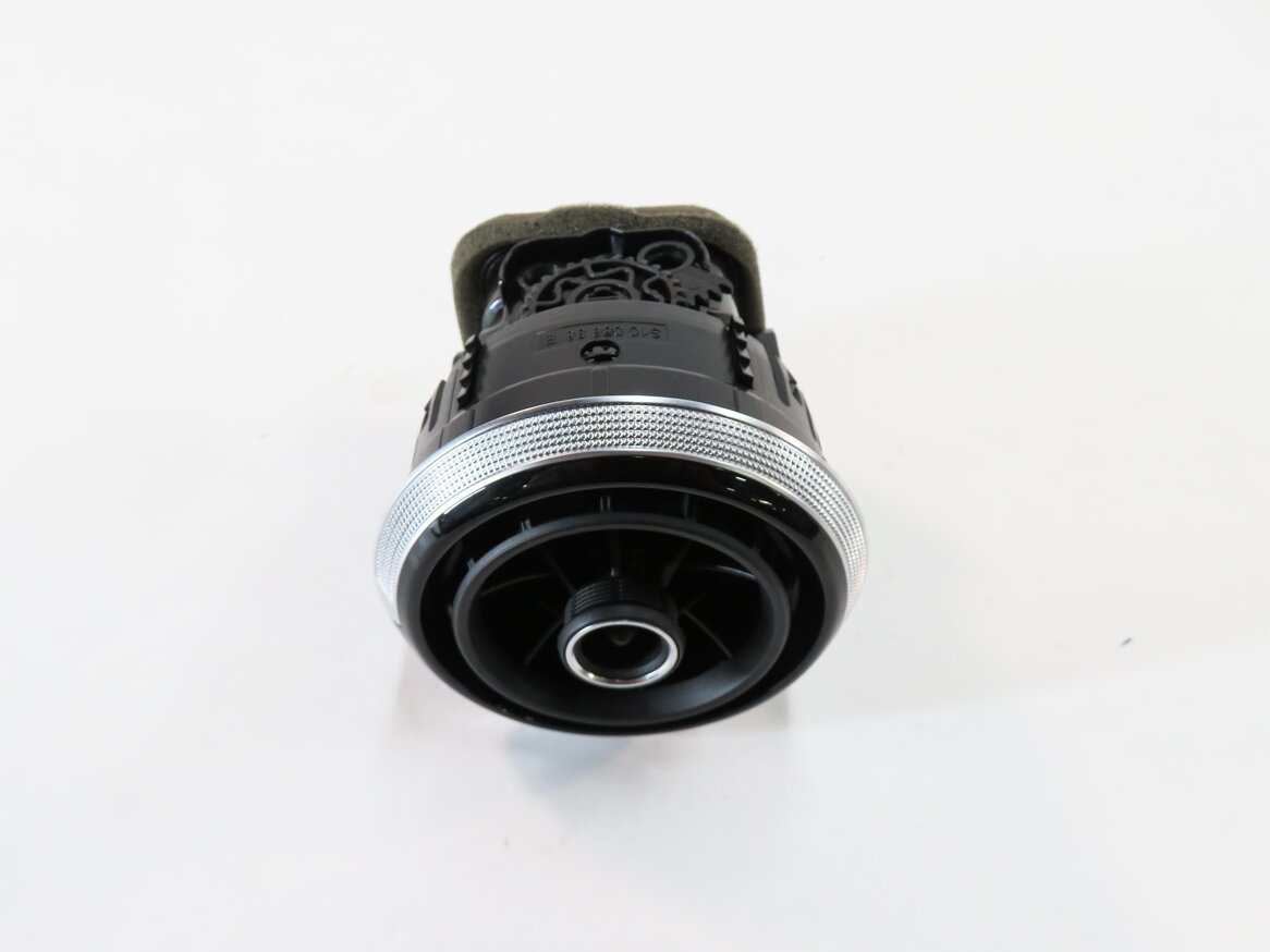 Thumbnail 6: 2016 AUDI A3 (8V) FRONT DASH HEATER A/C AIR VENT