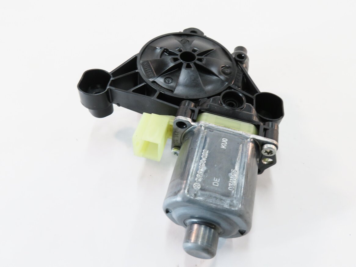 Thumbnail 3: 2015-2018 AUDI A3 S3 RS3 (8V) RIGHT SIDE REAR DOOR POWER WINDOW MOTOR