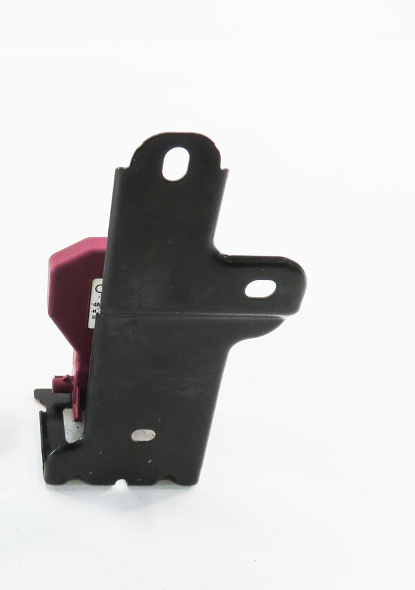 Thumbnail 3: 2016 AUDI A3 (8V) RIGHT REAR RADIO ANTENNA AMPLIFIER