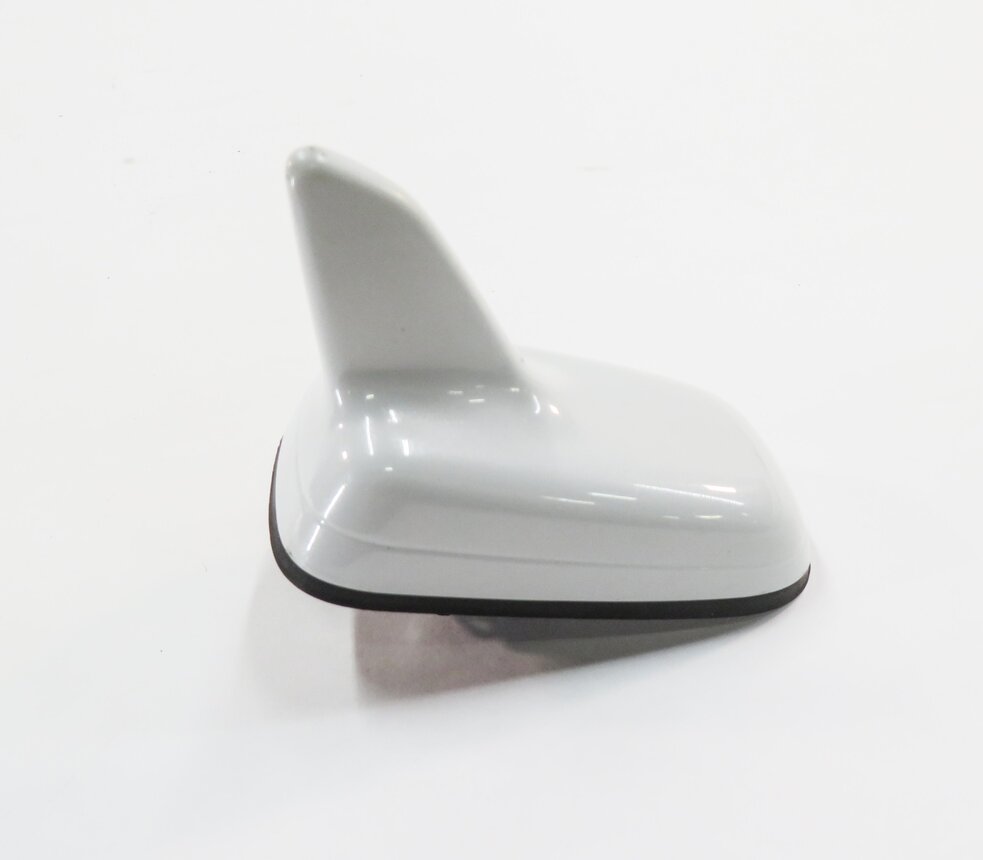 Thumbnail 3: 2015-2018 AUDI A3 S3 (8V) SEDAN / WAGON - RADIO STEREO ANTENNA (GLACIER WHITE)