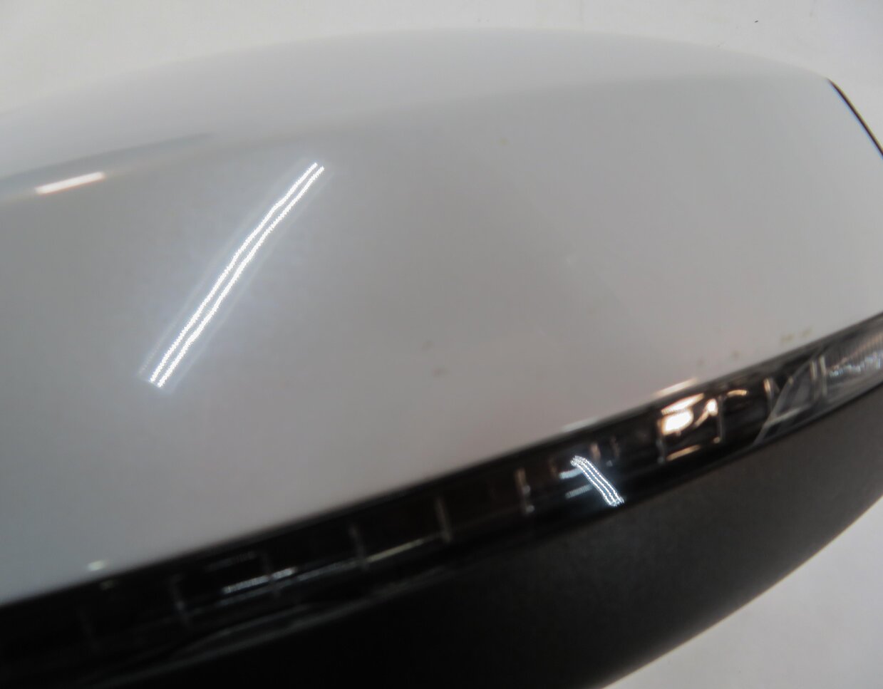 Thumbnail 9: 2015-2018 AUDI A3 S3 (8V) DRIVER - MANUAL FOLD HEATED DOOR MIRROR (WHITE 2Y)