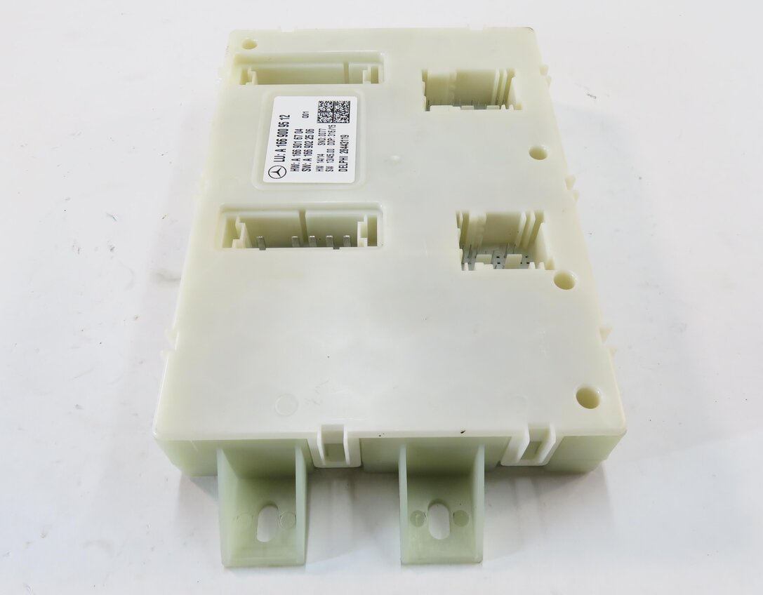 Thumbnail 5: 2014-2016 MERCEDES GL350 GL450 GL550 (X166) REAR SIGNAL ACQUISITION MODULE