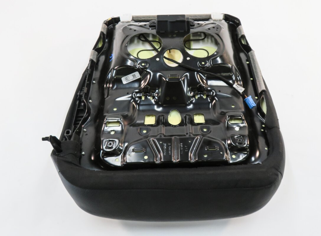 Thumbnail 6: 2016 MERCEDES GL450 (X166) DRIVER - LOWER BOTTOM HEATED SEAT CUSHION (BLACK)