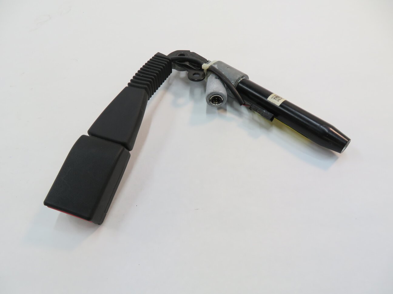 Thumbnail 2: 07-14 BMW X5 X5M X6 X6M (E70 E71) RIGHT FRONT PASSENGER SEATBELT BUCKLE RECEIVER