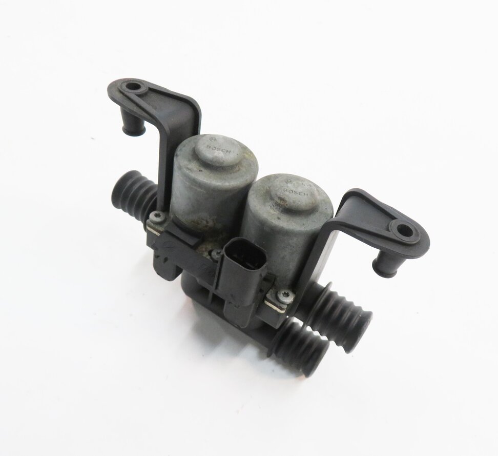 Thumbnail 1: 2011 BMW X5 (E70) 3.0L M57Y DIESEL ENGINE - WATER HEATER CONTROL VALVE SOLENOID