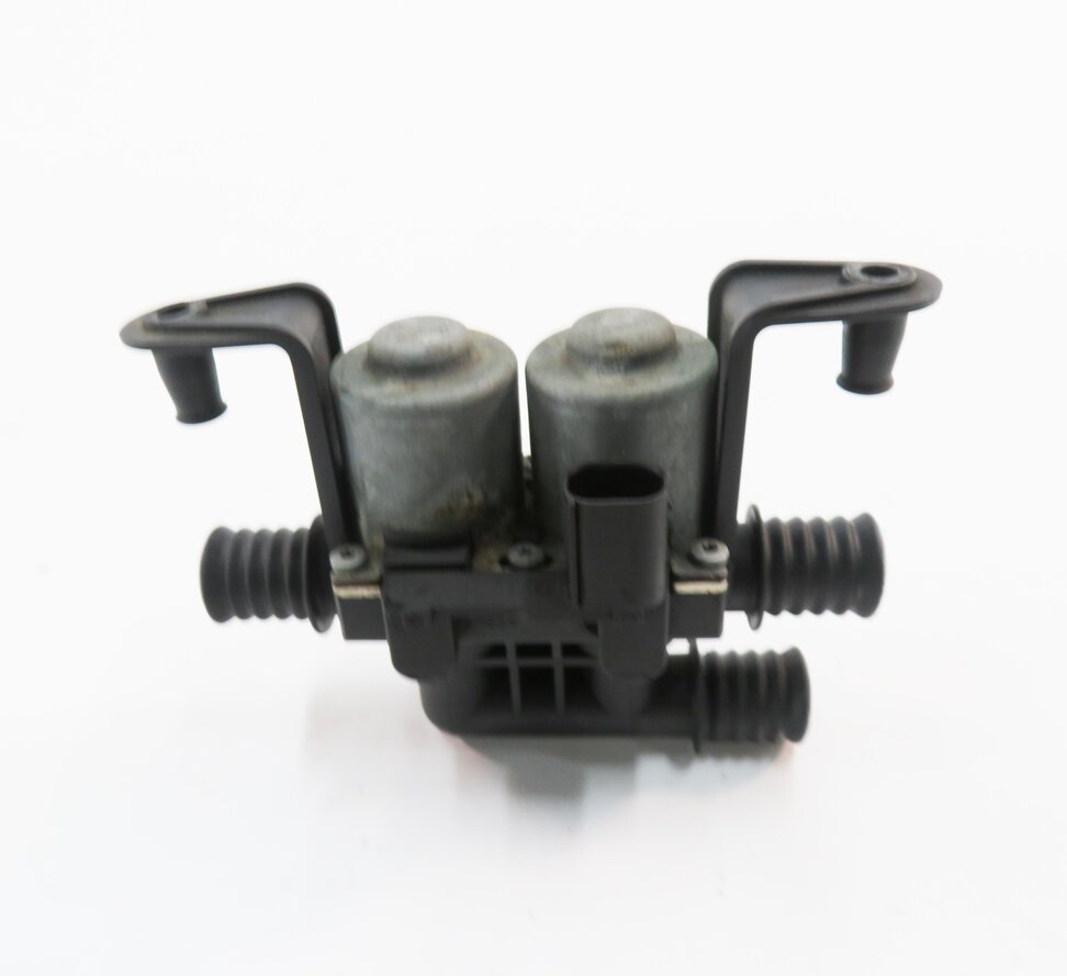 Thumbnail 2: 2011 BMW X5 (E70) 3.0L M57Y DIESEL ENGINE - WATER HEATER CONTROL VALVE SOLENOID