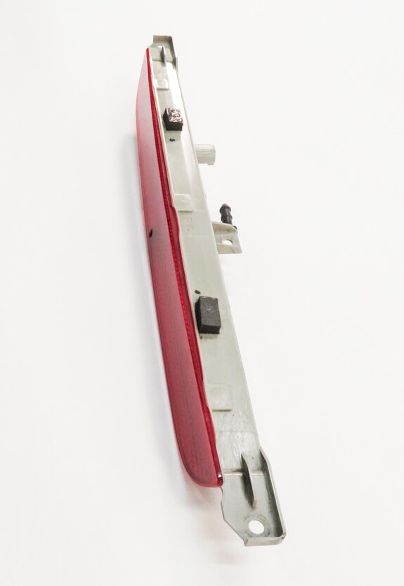 Thumbnail 2: 2011 BMW X5 (E70) REAR 3rd THIRD BRAKE LIGHT LAMP