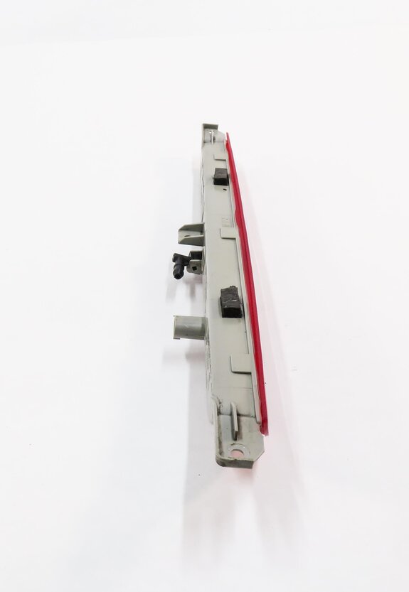 Thumbnail 3: 2011 BMW X5 (E70) REAR 3rd THIRD BRAKE LIGHT LAMP