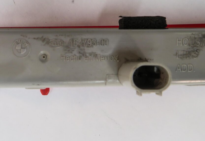 Thumbnail 5: 2011 BMW X5 (E70) REAR 3rd THIRD BRAKE LIGHT LAMP