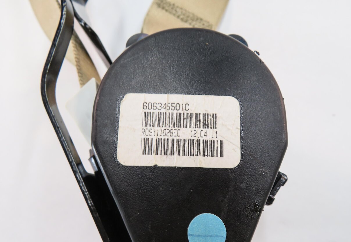 Thumbnail 7: 2011 BMW X5 (E70) LEFT & RIGHT REAR 2nd ROW SEAT SEATBELT RETRACTOR SET (BEIGE)