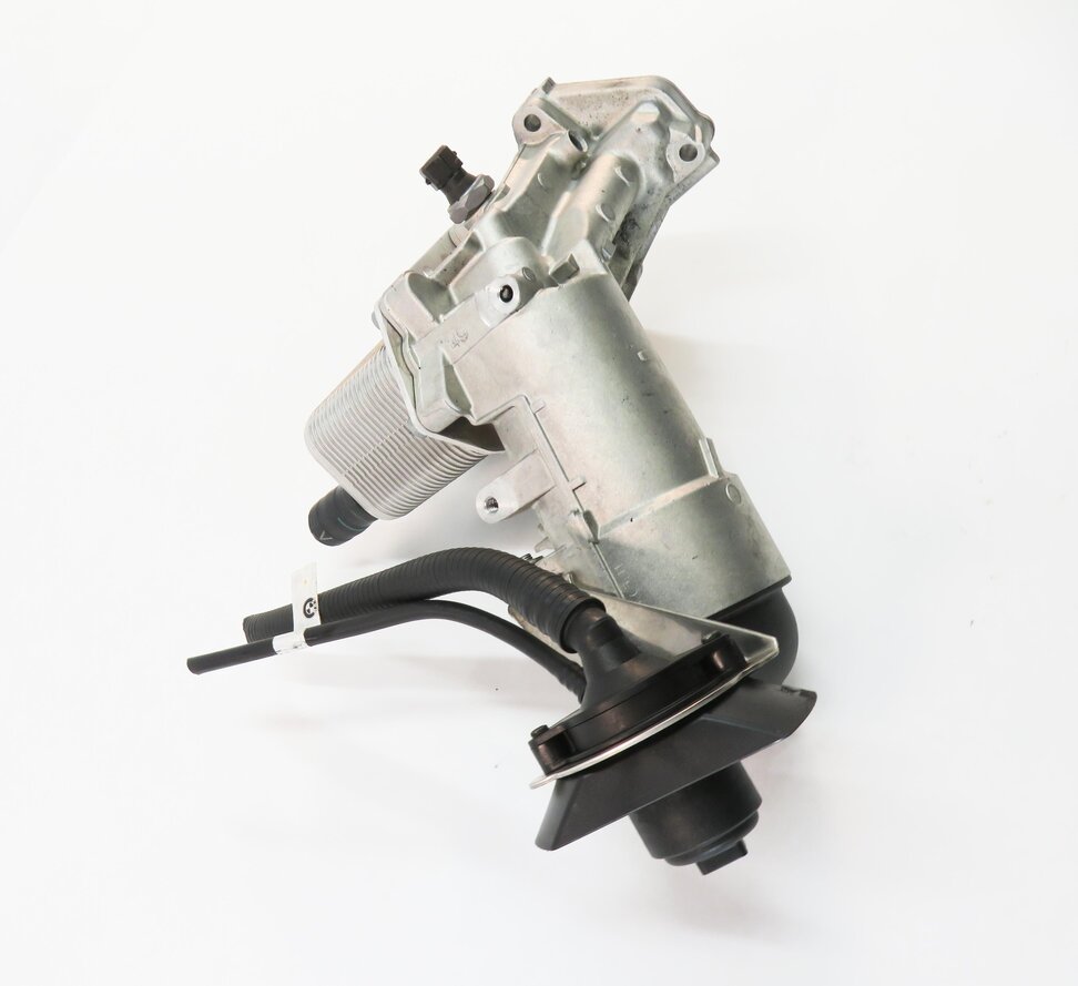 Thumbnail 3: 2011 BMW X5 (E70) 3.0L M57Y DIESEL ENGINE - OIL FILTER HOUSING w/ COOLER