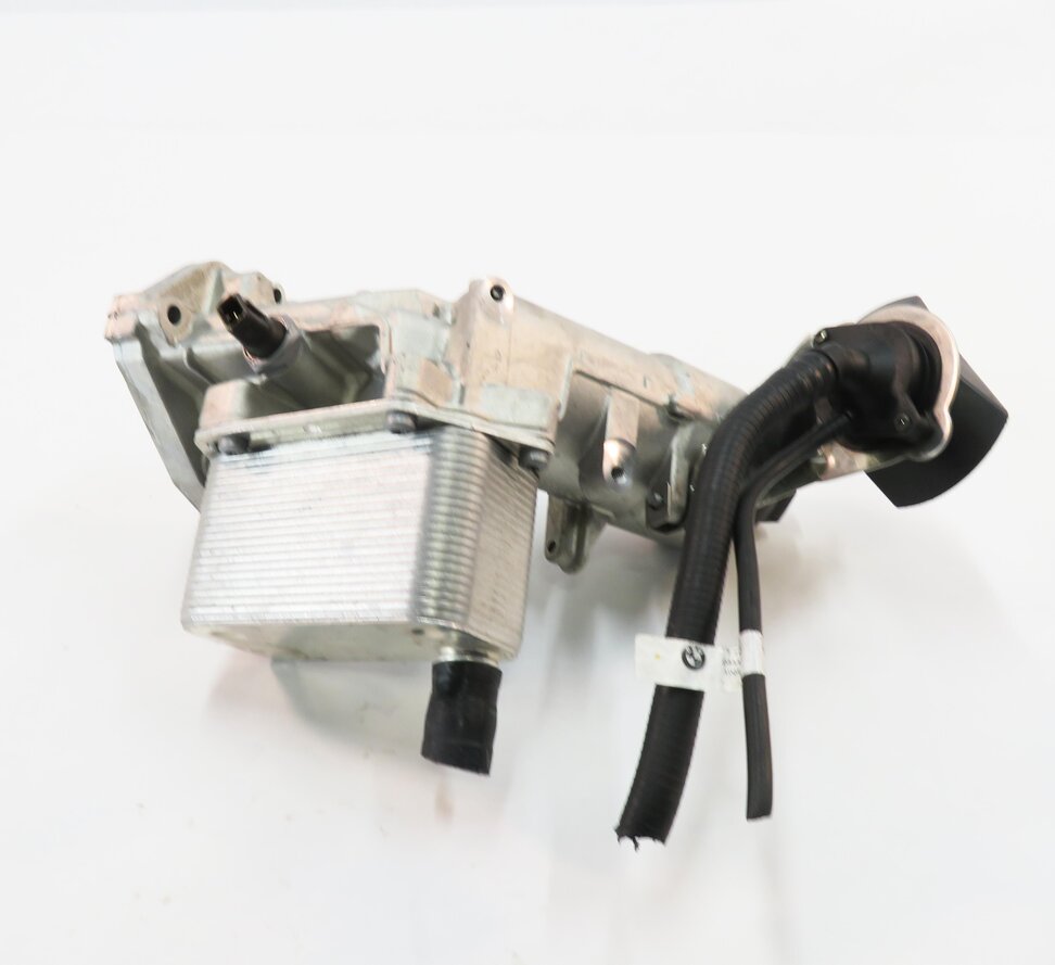 Thumbnail 4: 2011 BMW X5 (E70) 3.0L M57Y DIESEL ENGINE - OIL FILTER HOUSING w/ COOLER