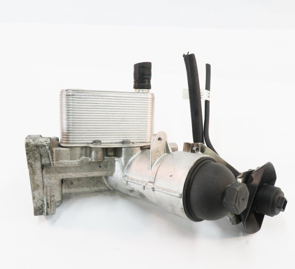 Thumbnail 5: 2011 BMW X5 (E70) 3.0L M57Y DIESEL ENGINE - OIL FILTER HOUSING w/ COOLER