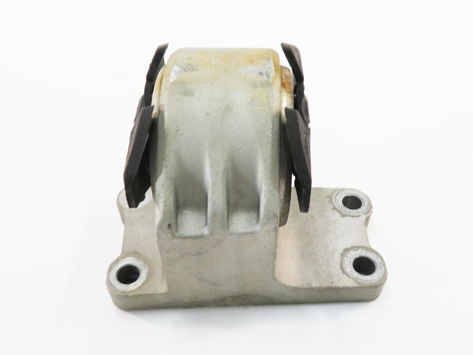 Thumbnail 2: 2012 RANGE ROVER SPORT (L320) 5.0L AJ133 V8 ENGINE - TRANSMISSION MOUNT BRACKET