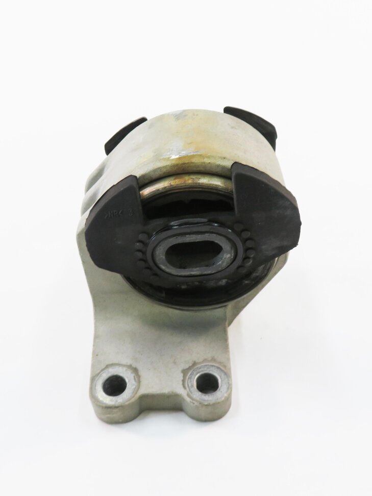 Thumbnail 3: 2012 RANGE ROVER SPORT (L320) 5.0L AJ133 V8 ENGINE - TRANSMISSION MOUNT BRACKET