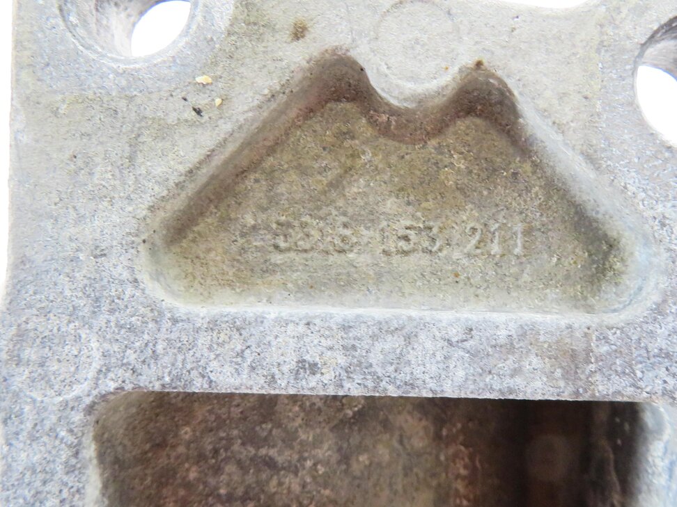 Thumbnail 7: 2012 RANGE ROVER SPORT (L320) 5.0L AJ133 V8 ENGINE - TRANSMISSION MOUNT BRACKET
