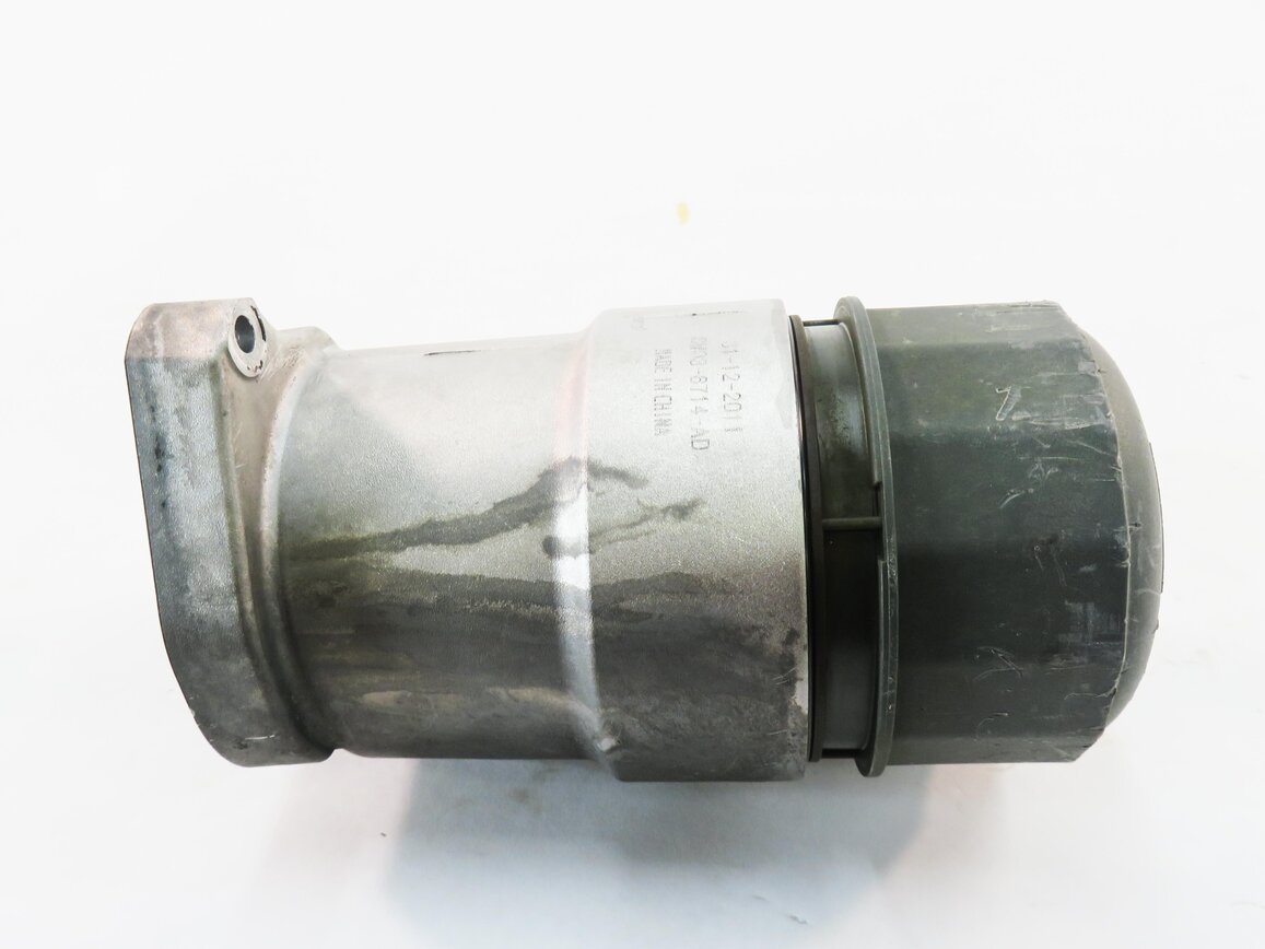 Thumbnail 4: 2012 RANGE ROVER SPORT (L320) 5.0L AJ133 V8 ENGINE - OIL FILTER HOUSING