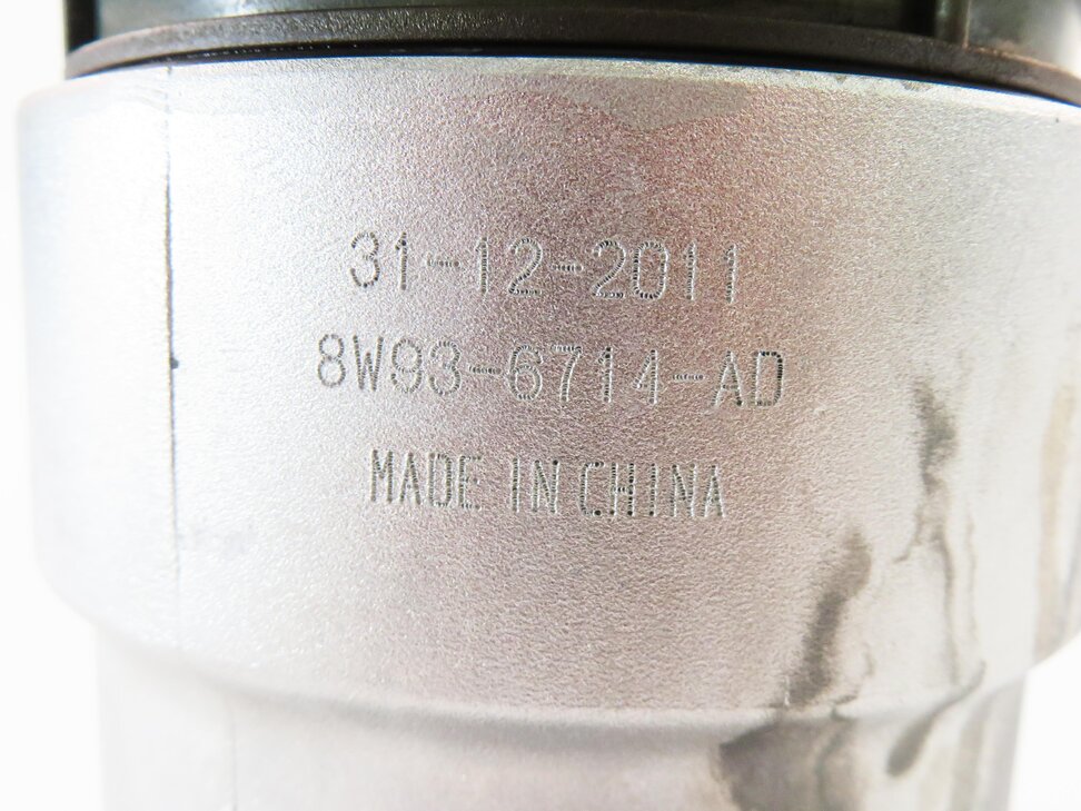 Thumbnail 7: 2012 RANGE ROVER SPORT (L320) 5.0L AJ133 V8 ENGINE - OIL FILTER HOUSING