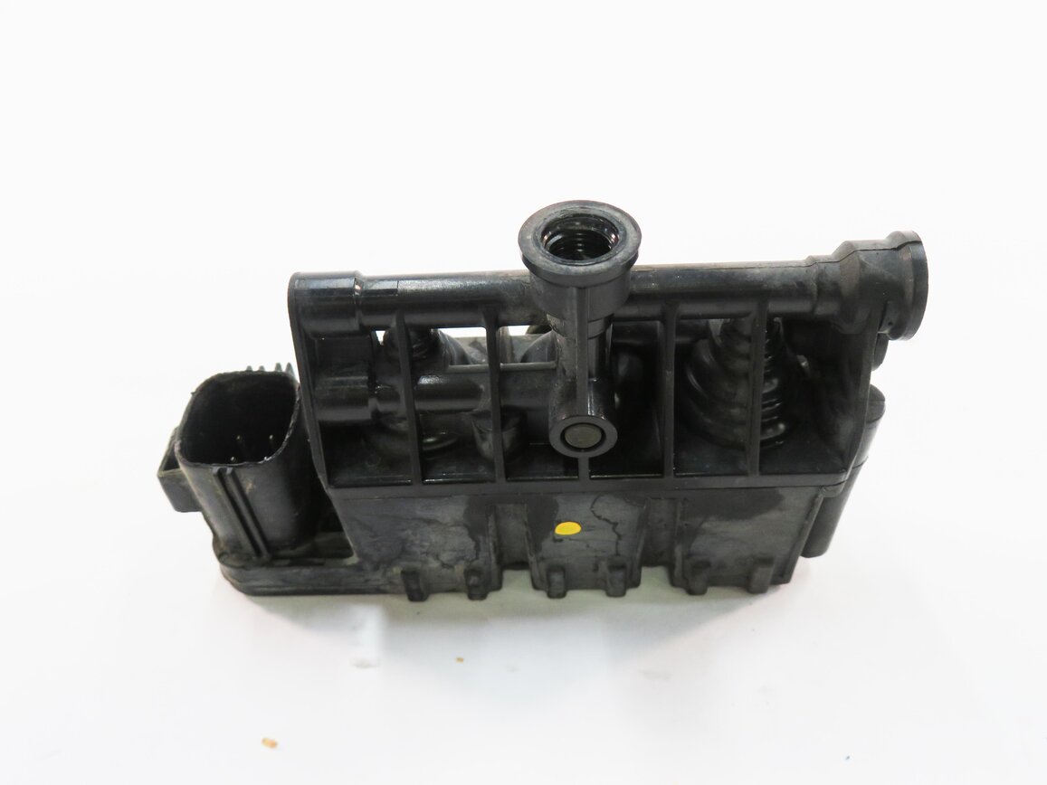 Thumbnail 5: 2012 RANGE ROVER SPORT (L320) AIR SUSPENSION VALVE BLOCK SET-3
