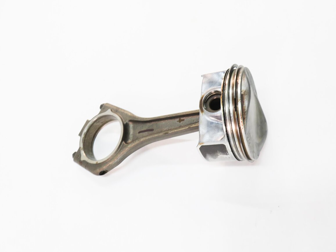 Thumbnail 4: 2012 RANGE ROVER SPORT (L320) 5.0L AJ133 V8 ENGINE - RIGHT PISTON w/ ROD