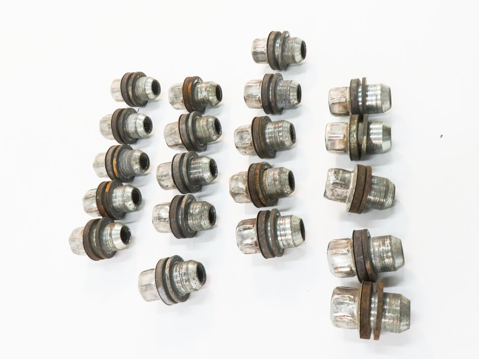 Thumbnail 3: 2005-2018 RANGE ROVER / SPORT LR3 LR4 DISCOVERY WHEEL TIRE RIM LUG NUT SET-20
