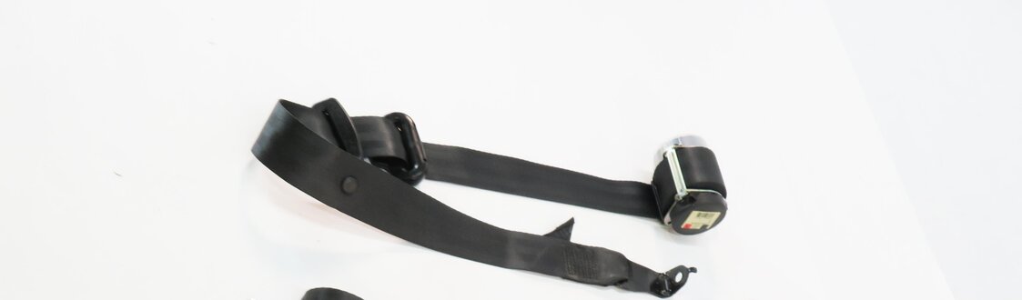Thumbnail 2: 2012 RANGE ROVER SPORT (L320) LEFT REAR 2nd ROW SEAT SEATBELT RETRACTOR (BLACK)