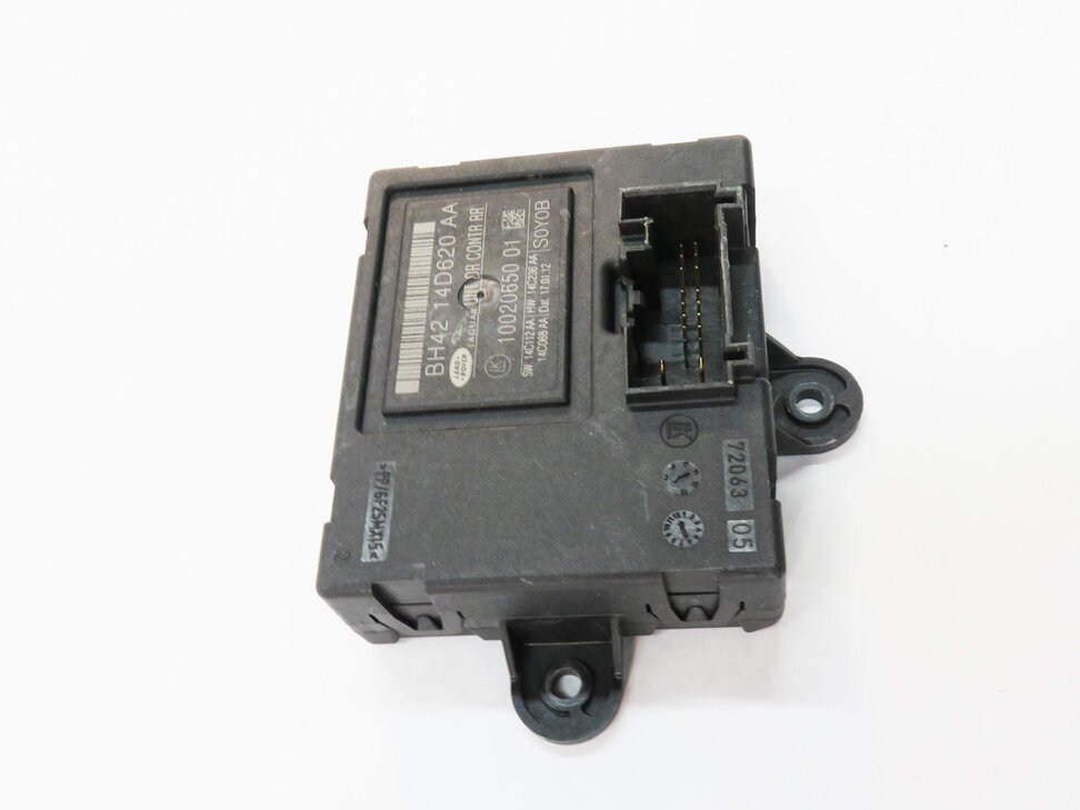 Thumbnail 3: 2010-2013 RANGE ROVER SPORT (L320) LEFT / RIGHT - REAR DOOR CONTROL MODULE
