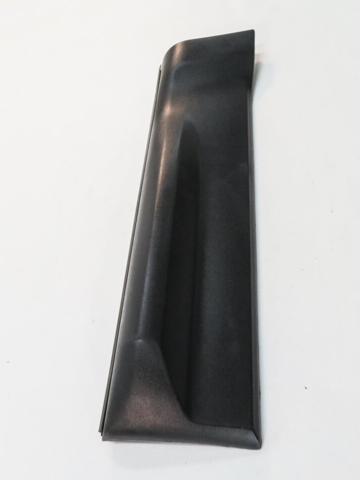 Thumbnail 4: 2012 RANGE ROVER SPORT (L320) RIGHT REAR DOOR RUNNER MOULDING TRIM PANEL