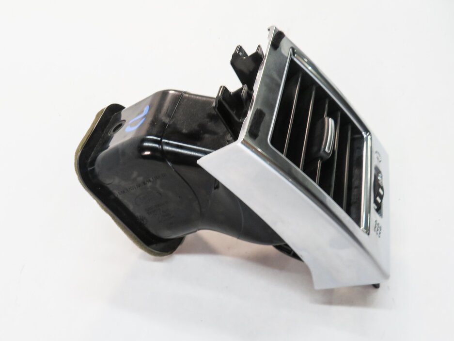 Thumbnail 4: 2012 RANGE ROVER SPORT (L320) LEFT FRONT DRIVER INNER CENTER HEATER A/C AIR VENT
