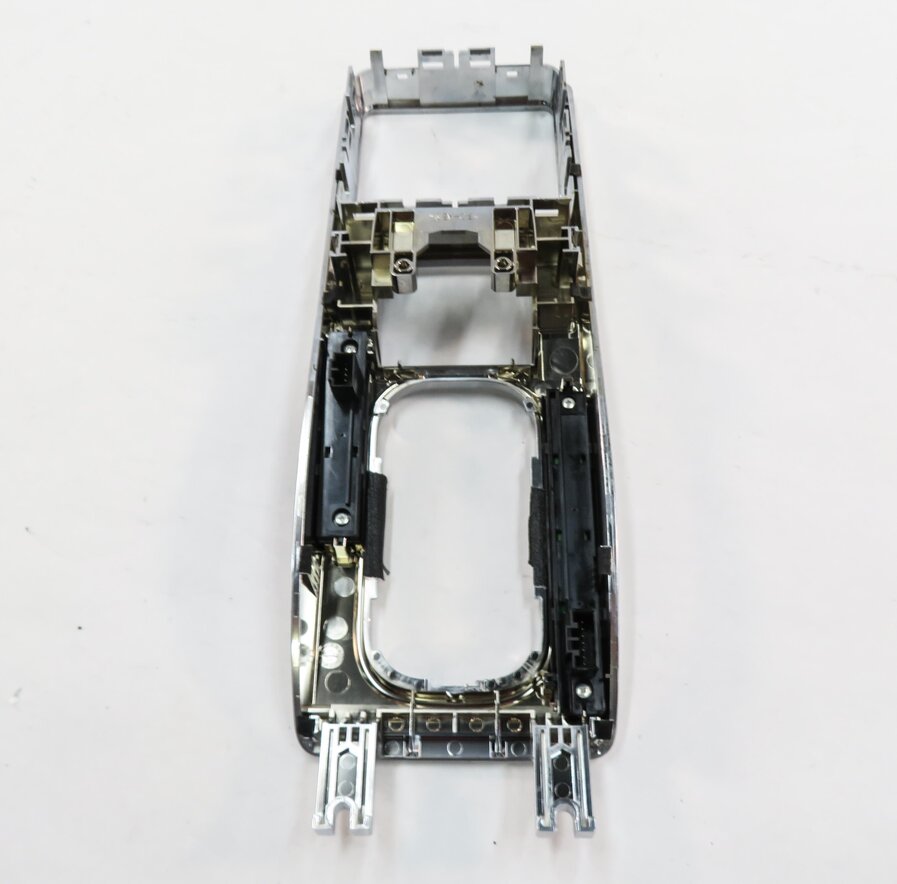 Thumbnail 7: 2012 RANGE ROVER SPORT (L320) FRONT CENTER CONSOLE SHIFT INDICATOR TRIM PANEL