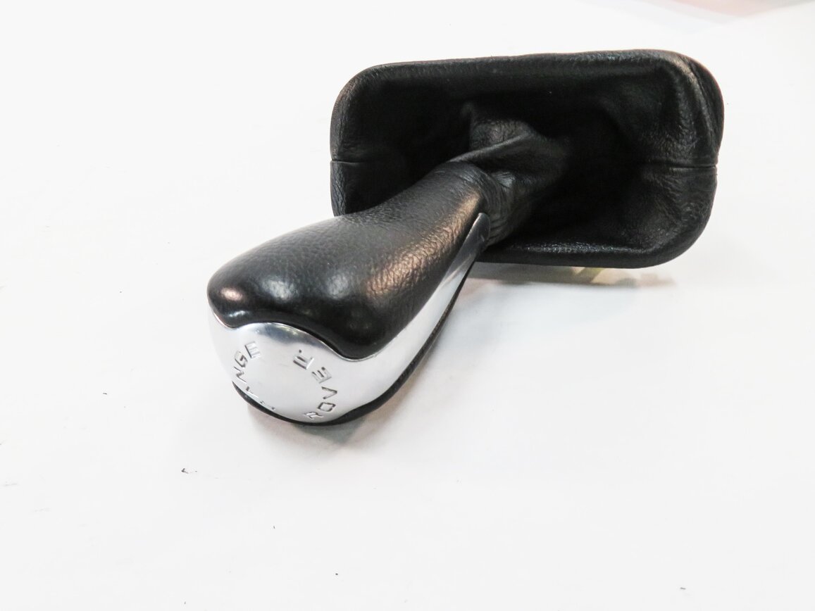 Thumbnail 1: 2012 RANGE ROVER SPORT (L320) TRANSMISSION GEAR SHIFTER SHIFT KNOB w/ BOOT
