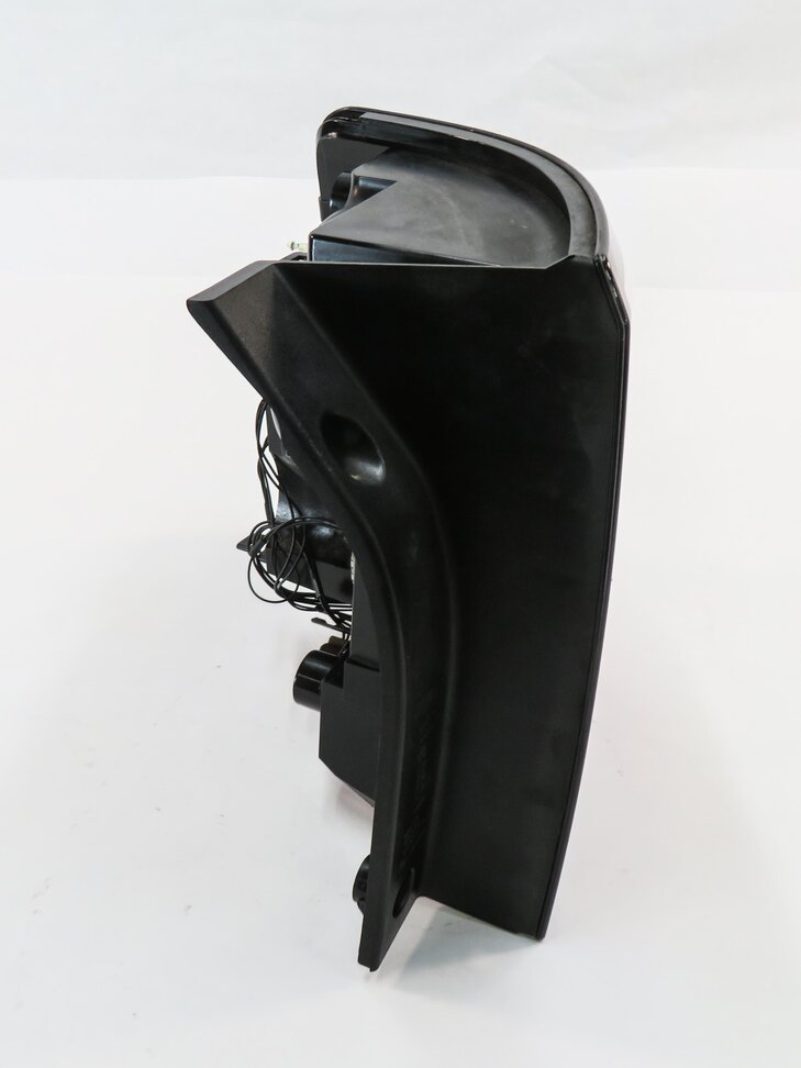 Thumbnail 5: 2012-2013 RANGE ROVER SPORT (L320) RIGHT PASSENGER TAILLIGHT BRAKE LIGHT LAMP
