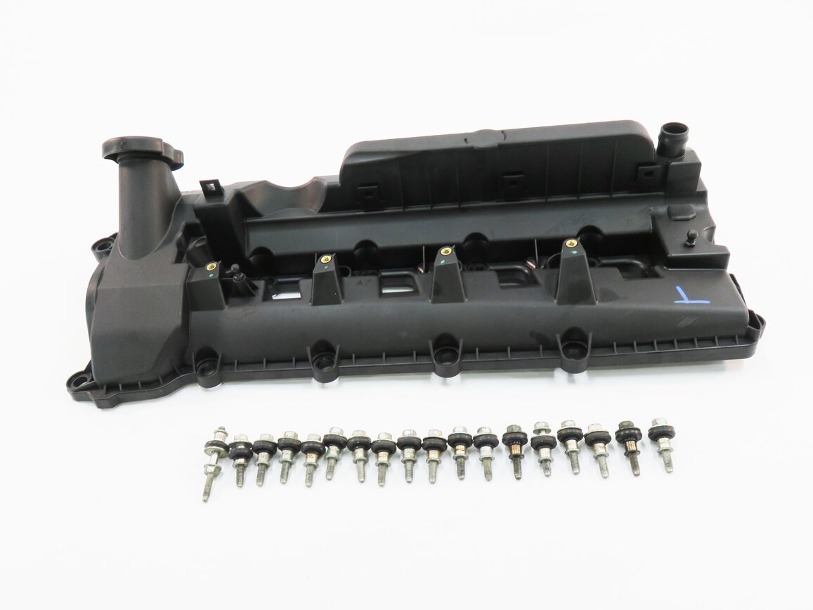 Thumbnail 2: 10-18 RANGE ROVER SPORT (L320 L322 L494 L405) 5.0L V8 - LEFT ENGINE VALVE COVER