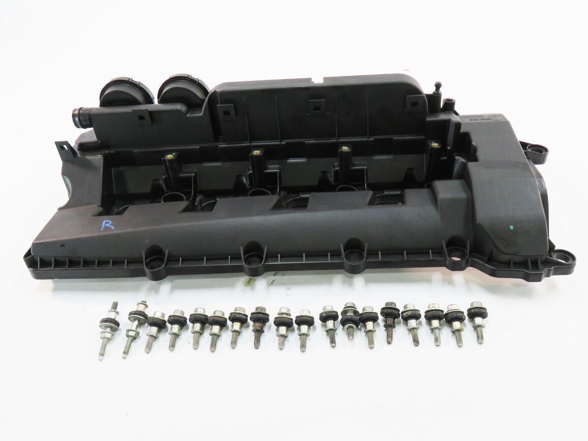 Thumbnail 2: 10-18 RANGE ROVER SPORT (L320 L322 L494 L405) 5.0L V8 - RIGHT ENGINE VALVE COVER