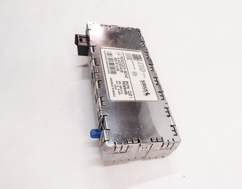 Thumbnail 4: 10-16 MERCEDES C250 C300 C350 E350 E550 GLK350 ML350 - SIRIUS SATELLITE RECEIVER