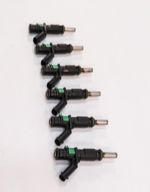 Thumbnail 4: 10-13 MERCEDES C300 C350 E350 GLK350 S400 (W204 W211 X204) FUEL INJECTOR SET-6