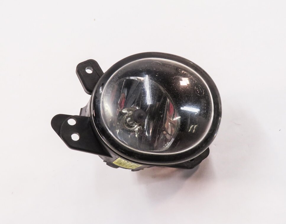 Thumbnail 2: 2006-2013 MERCEDES C300 C350 GL320 GL450 GL550 ML320 ML350 - RIGHT FOGLIGHT LAMP