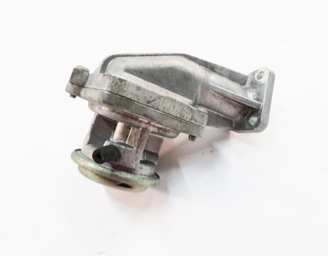 Thumbnail 6: 2012 MERCEDES GLK350 (X204) 3.5L M272.9 ENGINE - LEFT AIR INJECTION CHECK VALVE
