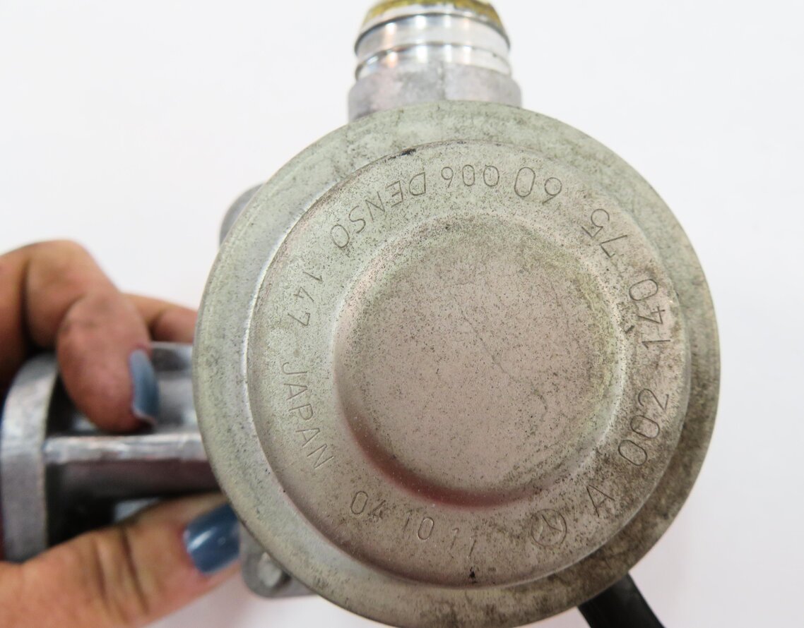 Thumbnail 7: 2012 MERCEDES GLK350 (X204) 3.5L M272.9 ENGINE - LEFT AIR INJECTION CHECK VALVE