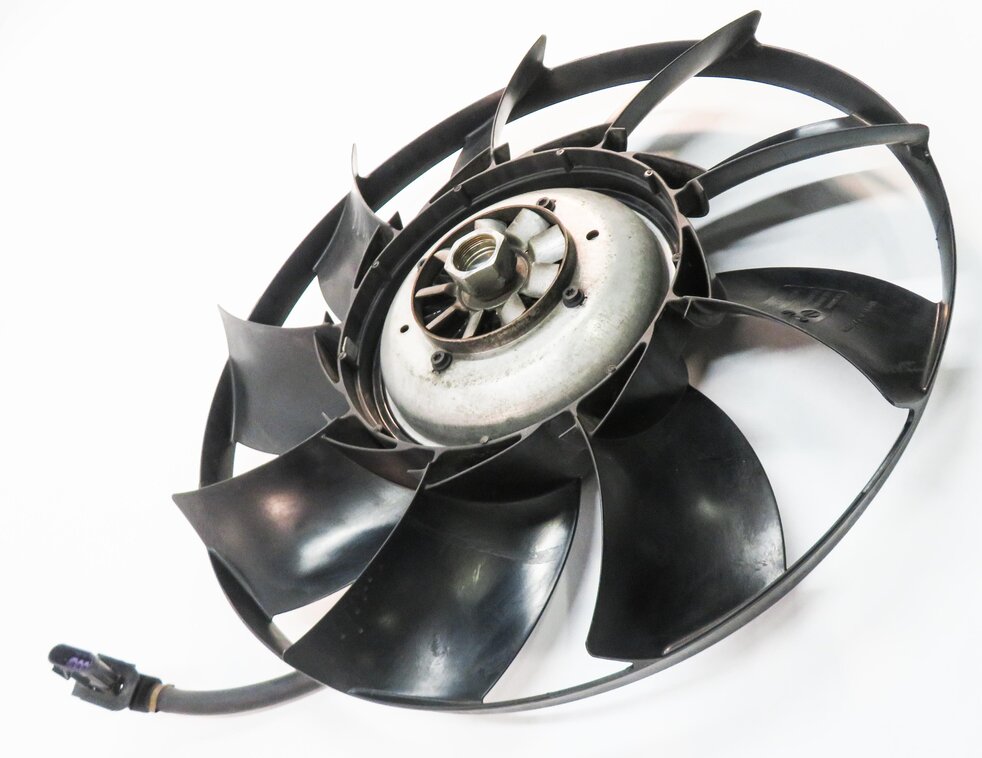 Thumbnail 2: 2010-2013 LR4 - RANGE ROVER SPORT (L320) 5.0L NON SC COOLING FAN BLADE w/ CLUTCH