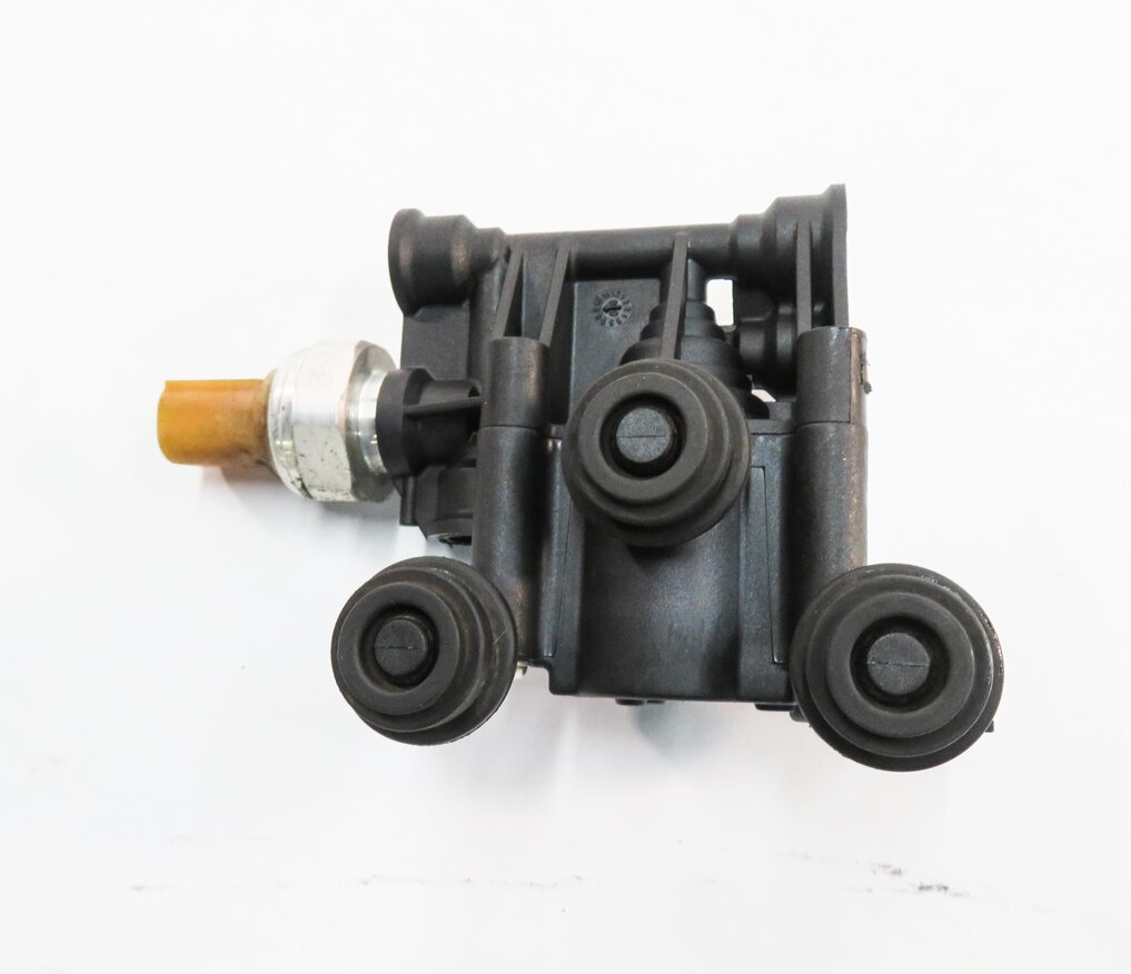 Thumbnail 8: 2011 RANGE ROVER SPORT (L320) AIR SUSPENSION VALVE BLOCK SET-3
