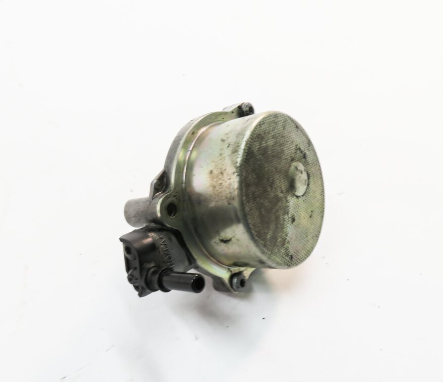 Thumbnail 1: 2010-2019 RANGE ROVER SPORT LR4 JAGUAR XE XF XK - 3.0L / 5.0L BRAKE VACUUM PUMP