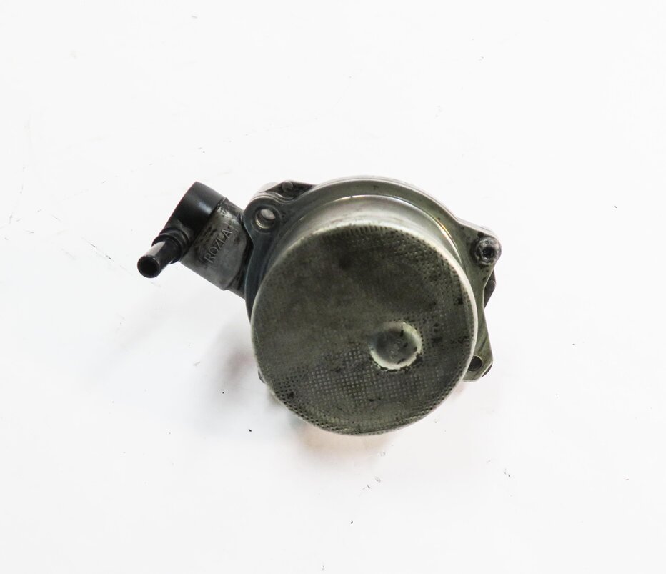 Thumbnail 2: 2010-2019 RANGE ROVER SPORT LR4 JAGUAR XE XF XK - 3.0L / 5.0L BRAKE VACUUM PUMP