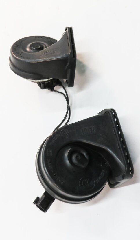 Thumbnail 3: 2010-2016 LAND ROVER LR4 - RANGE ROVER SPORT (L320) HIGH & LOW TONE HORN SET-2