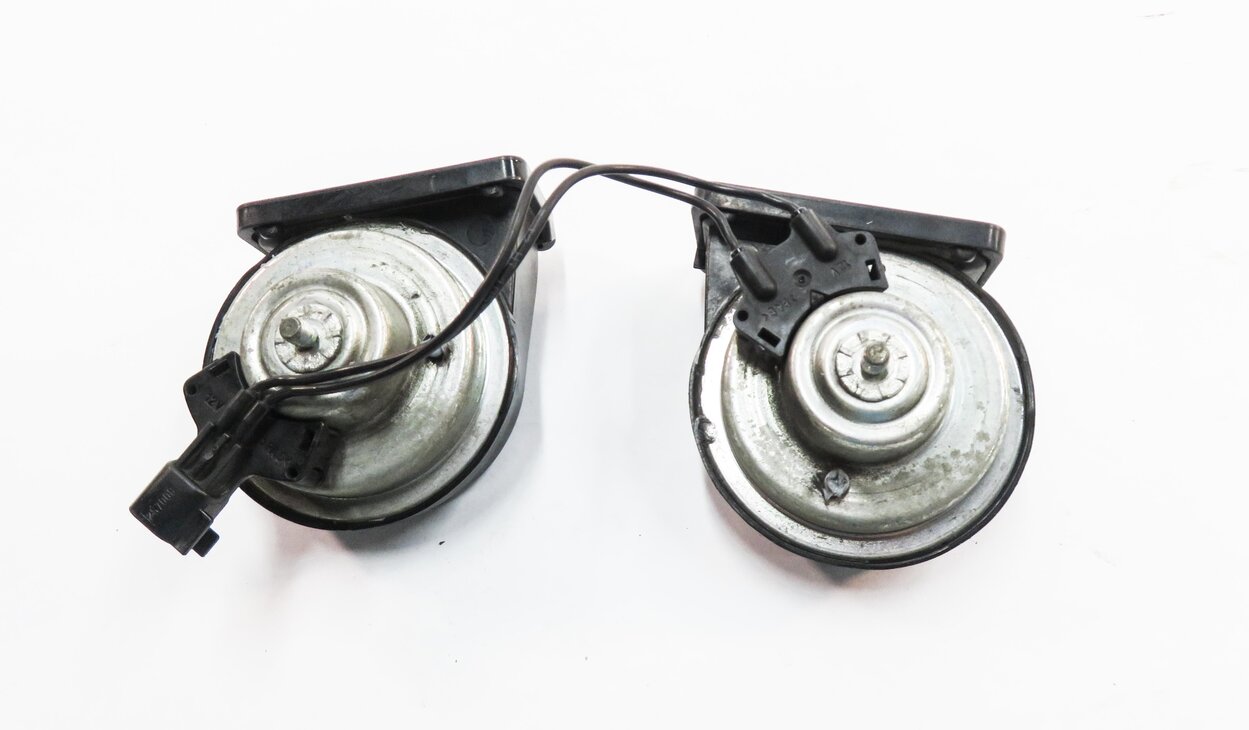 Thumbnail 5: 2010-2016 LAND ROVER LR4 - RANGE ROVER SPORT (L320) HIGH & LOW TONE HORN SET-2
