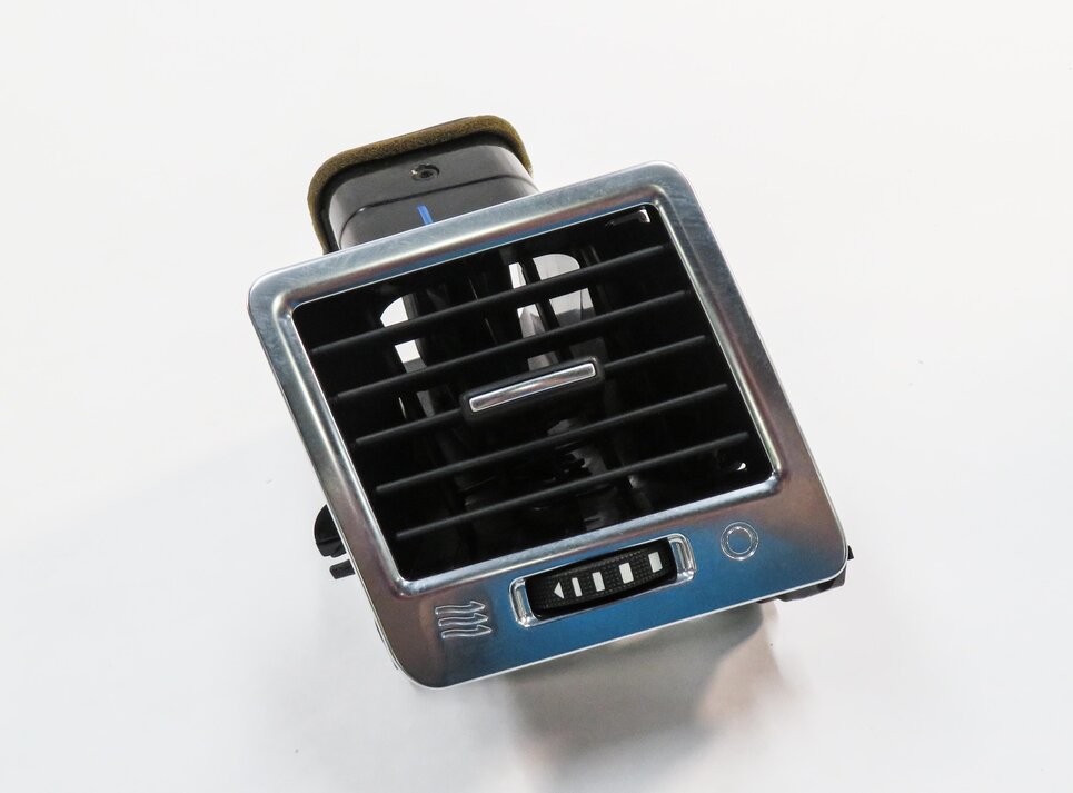 Thumbnail 1: 2011 RANGE ROVER SPORT (L320) LEFT FRONT DRIVER DASH OUTER HEATER A/C AIR VENT