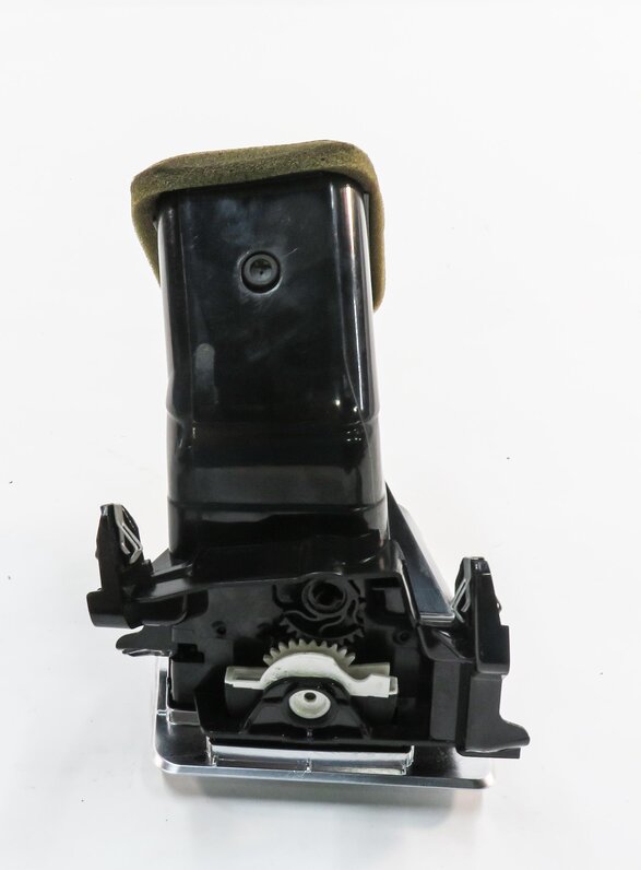 Thumbnail 6: 2011 RANGE ROVER SPORT (L320) RIGHT PASSENGER DASH OUTER HEATER A/C AIR VENT