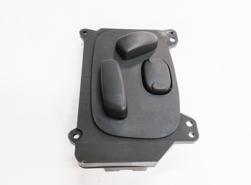 Thumbnail 4: 2011 RANGE ROVER SPORT (L320) RIGHT FRONT PASSENGER SEAT ADJUSTMENT SWITCH